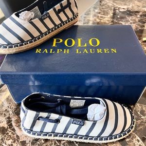 Girls size 12 1/2 polo shoes. Worn once